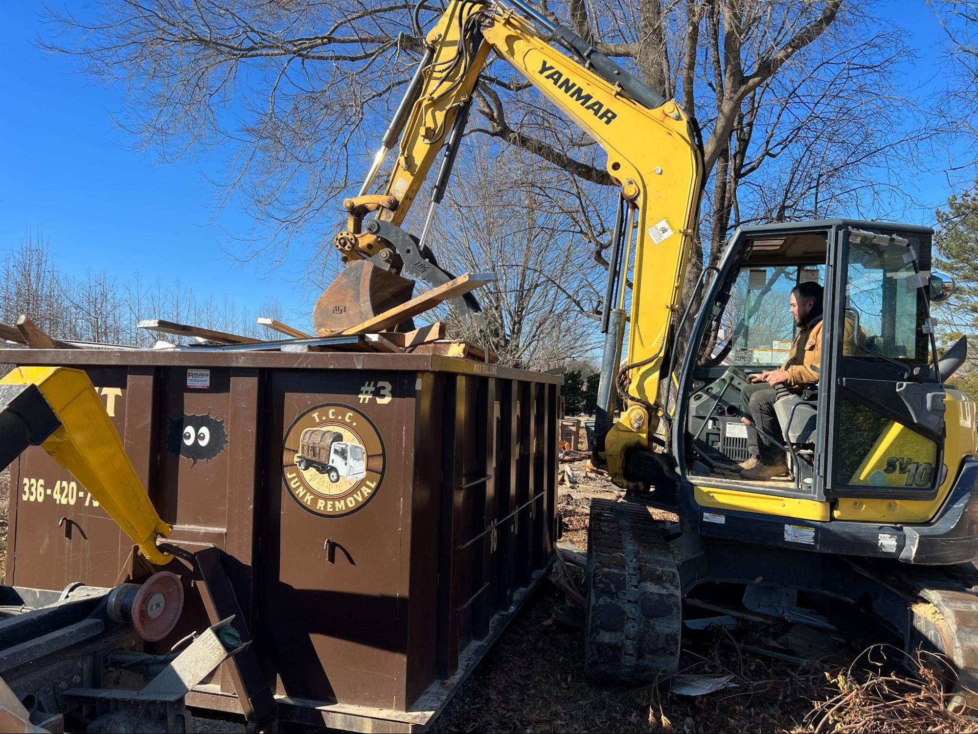 tcc-dumpster-truck
